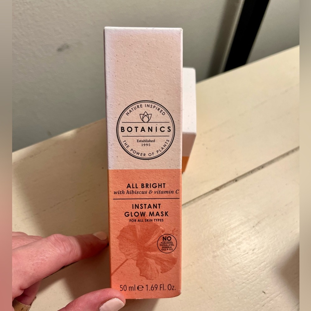 BOTANICS All Bright instant glow mask